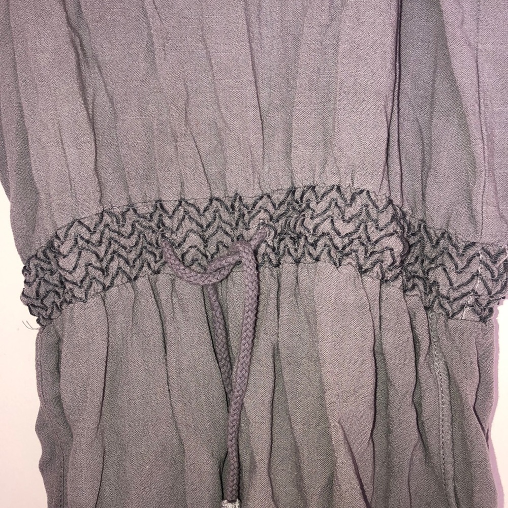 GREY DETAILED ROMPER - Picture 2 of 5